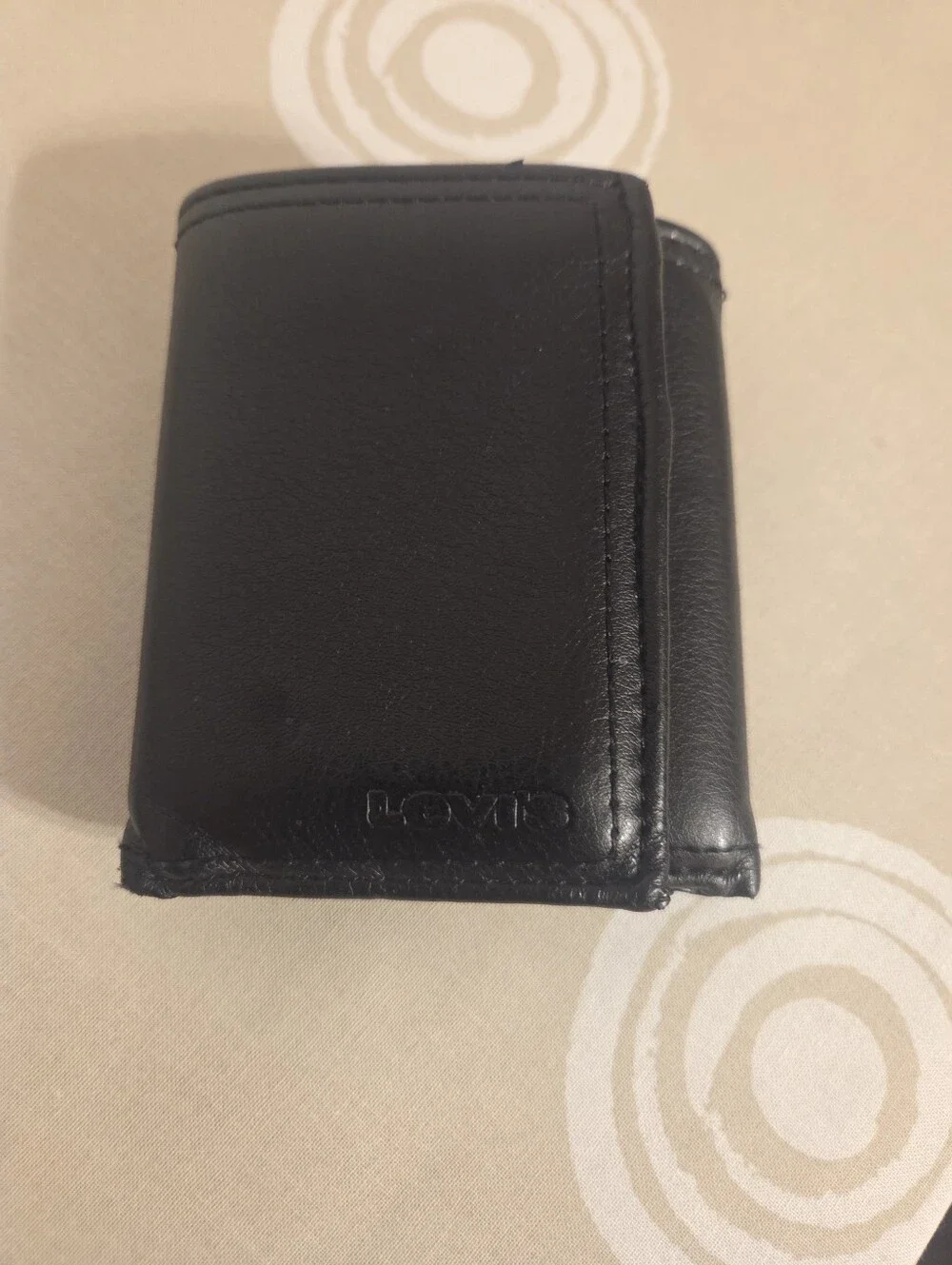 Levi's Men's Black Leather Trifold Wallet with Hidden Zipper Pocket